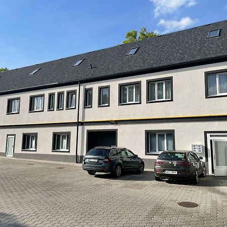 Apartments Gato Karlovy Vary Stara Role Екстер'єр фото