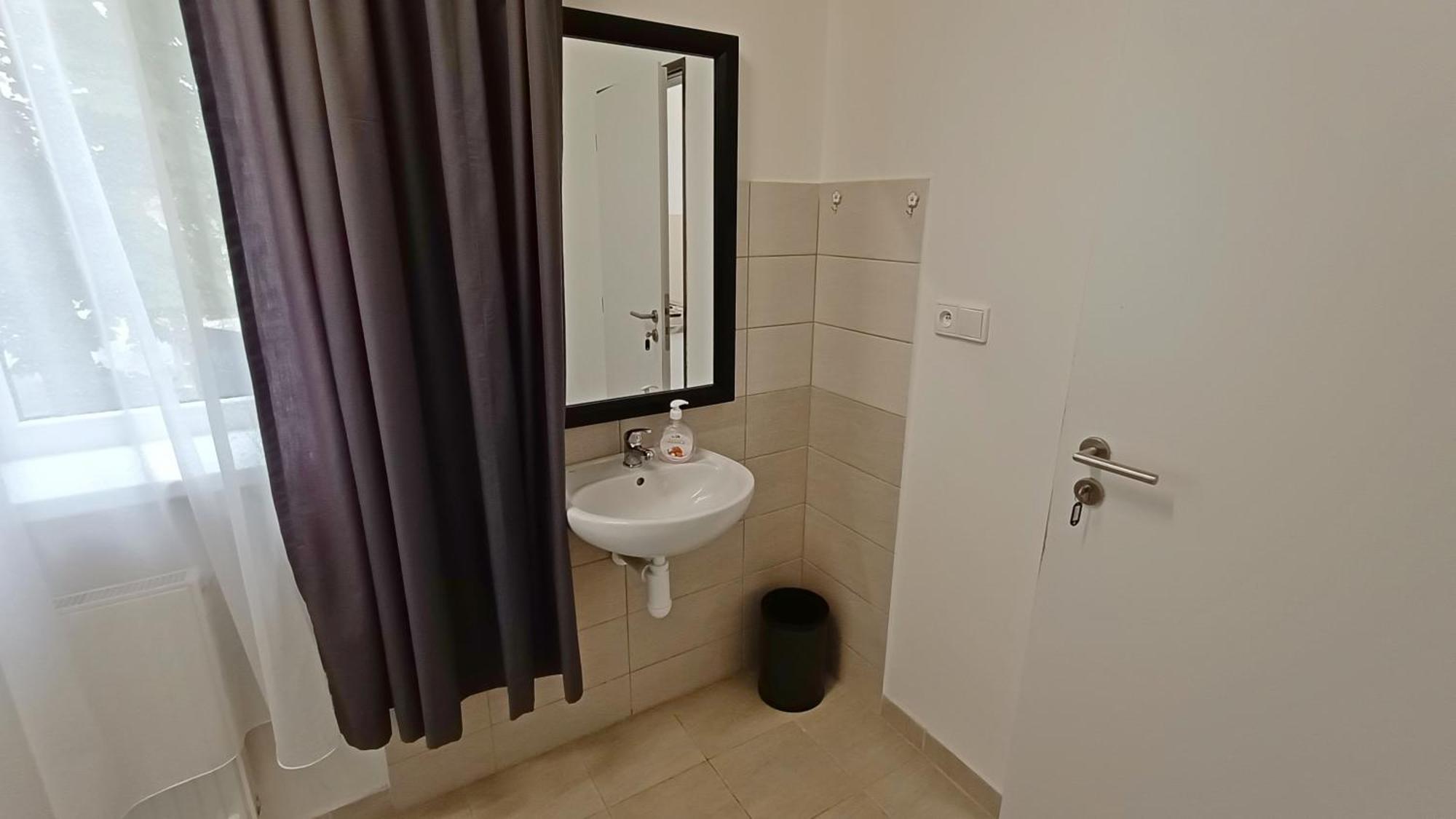 Apartments Gato Karlovy Vary Stara Role Екстер'єр фото